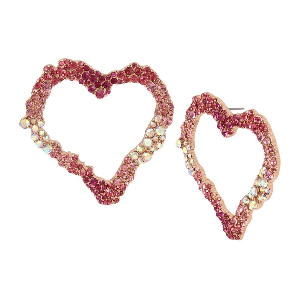 đź’—BETSEY JOHNSON Pink Crystal Heart Earrings NWT - Picture 2 of 4